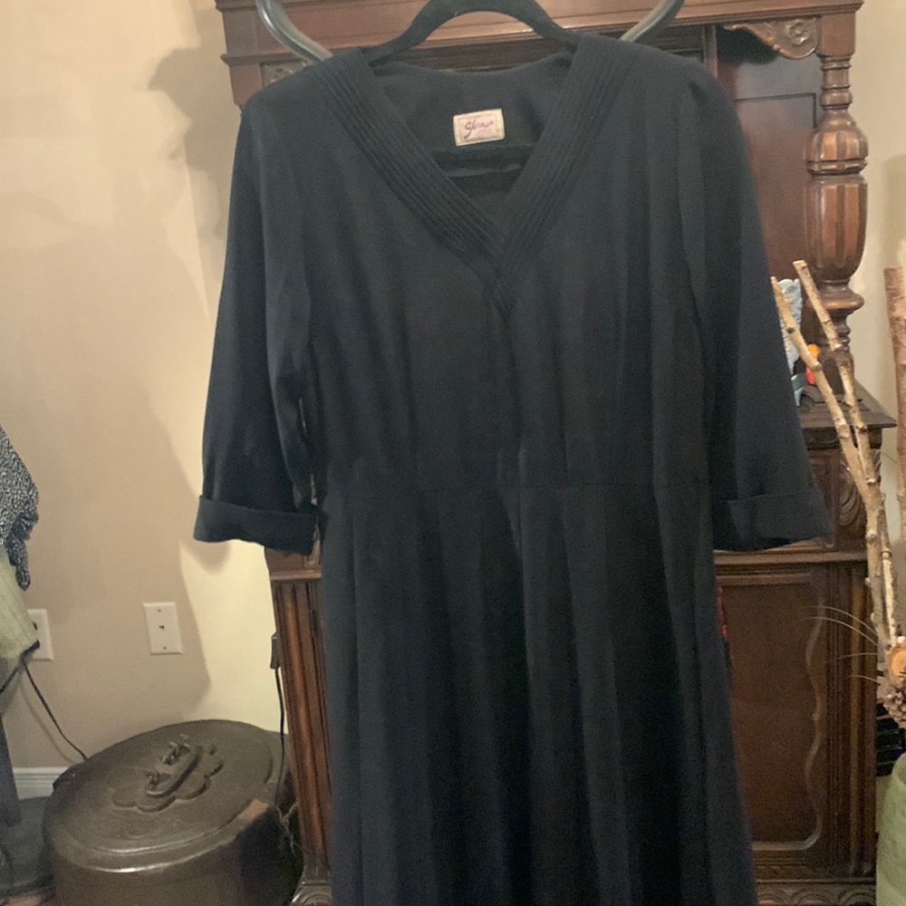 One of a kind, vintage Sherman black dress size 6 to 8